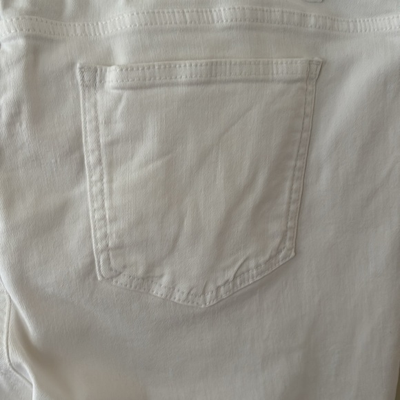 Earl Jeans White 2 Front Pockets 2 Back Patch Pockets Zipper And Button Size 20W - Picture 10 of 14